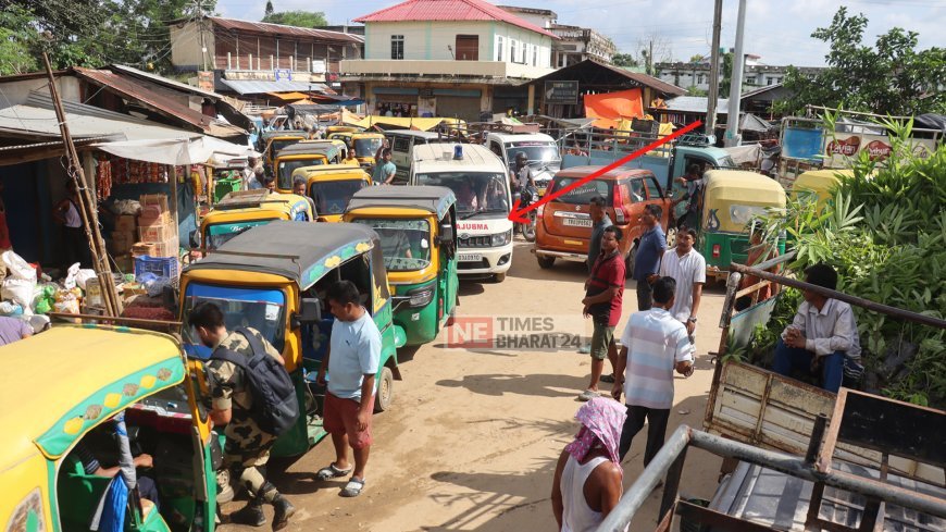 Karbook Market Traffic Jam: Ambulance Stuck for 15 Minutes, Public Demands Immediate Action