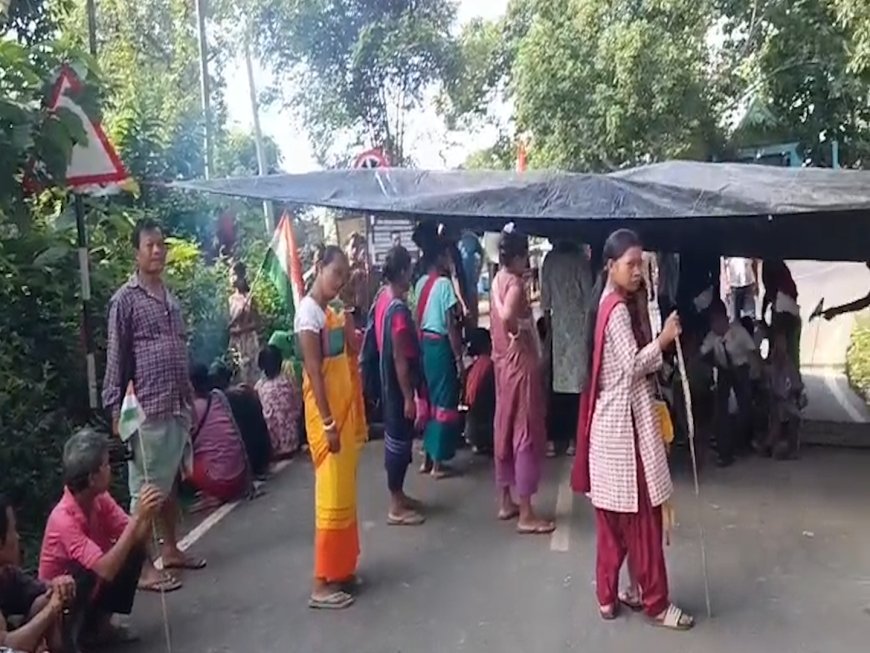 Chawmanu Villagers Block Road, Demand Footbridge and Safe Drinking Water