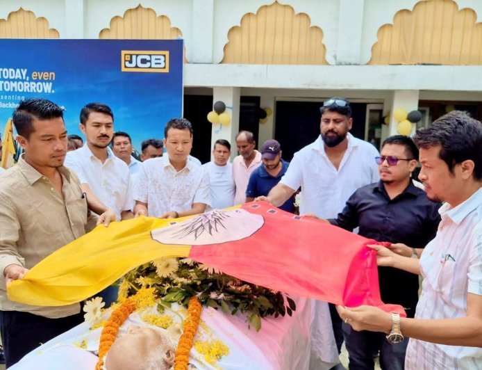 Floral Tributes Paid to Former MLA and Veteran Leader Tapas Dey in Agartala