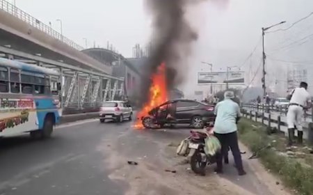 Sedan Catches Fire on EM Bypass Near Metropolitan Crossing
