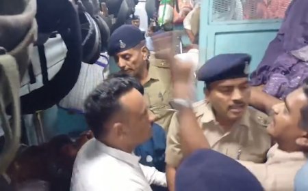 Students' Journey to Delhi Protest Interrupted by Alleged Police Detention in Itarsi